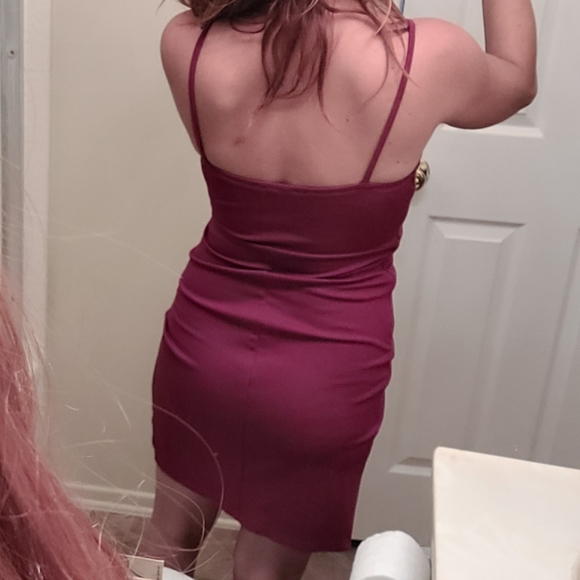 Sexy Burgundy Dress - Picture 4 of 5